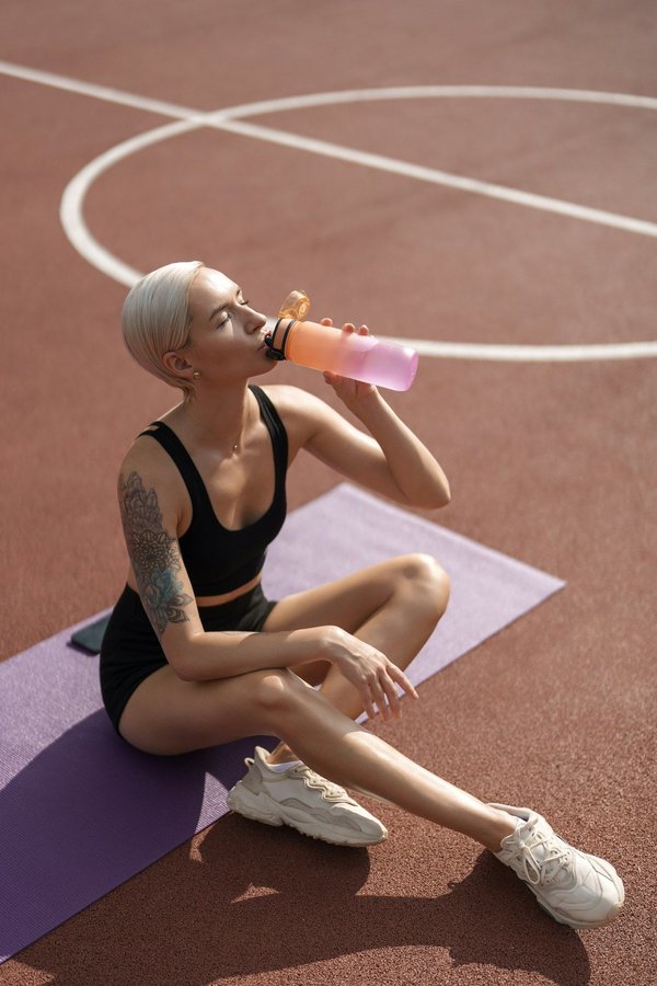 What Are the Best Practices for Hydration During UK's Winter Sports?